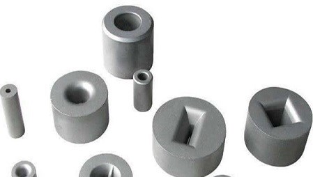 硬質(zhì)合金模具材料需要具備哪些性能？